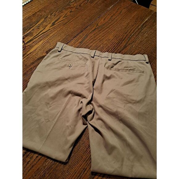 40x30 Amazon Essentials Comfort Waist Tan Khaki Straight Flat Front Dress Pants - Picture 4 of 5